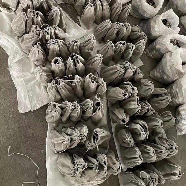  (8)